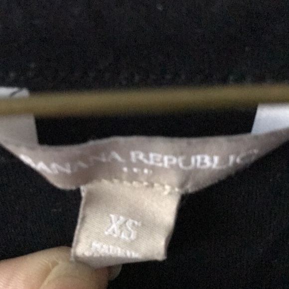 Banana Republic black tank size XS - Picture 4 of 4